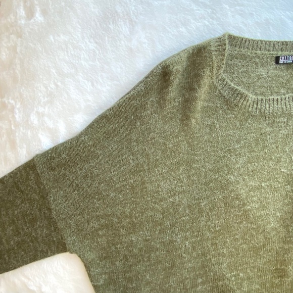 NWOT Cotton On Green Sweater in Size Medium - Picture 3 of 11